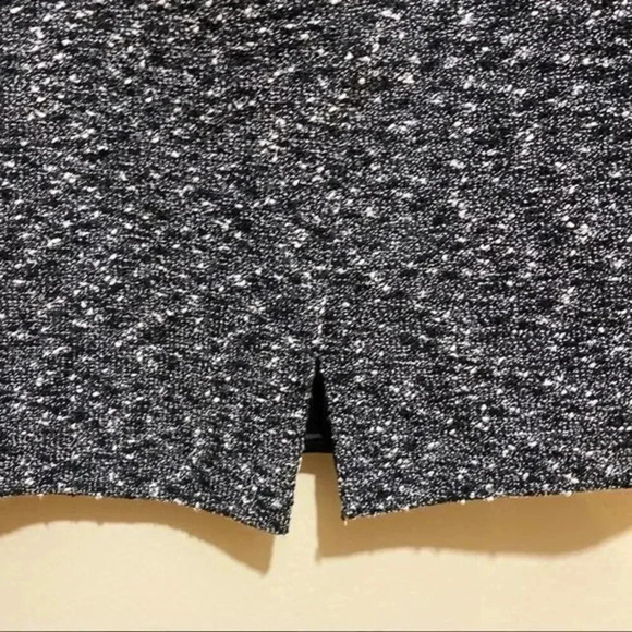 NewYork&Company skirt - Picture 5 of 9